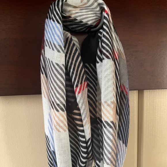 perfectly plaid vera bradley soft fringe scarf - Picture 4 of 7